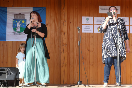Kulturna prireditev Na lepi Menišiji 45 Foto Ljubo Vukelič